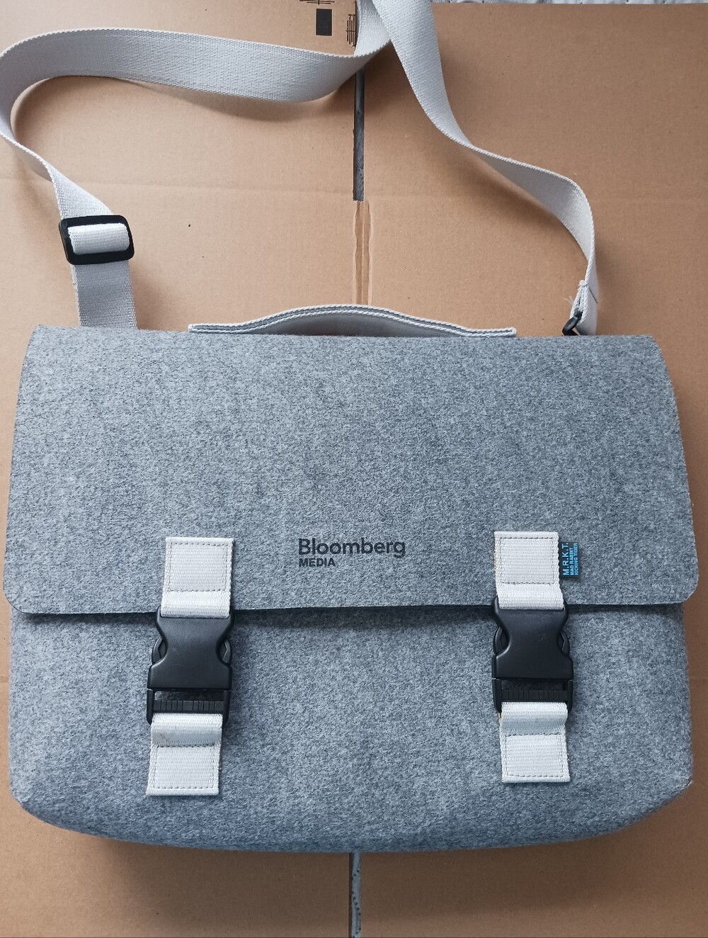 MRKT Mad Rabbit Kicking Tiger Felted Laptop Bag Briefcase Bloomberg Media Tie In